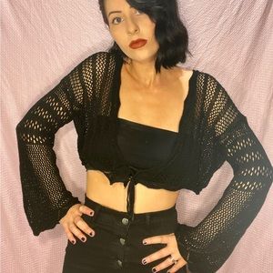 Cropped crochet top with tie front. Cute as a beach cover-up! 🏖